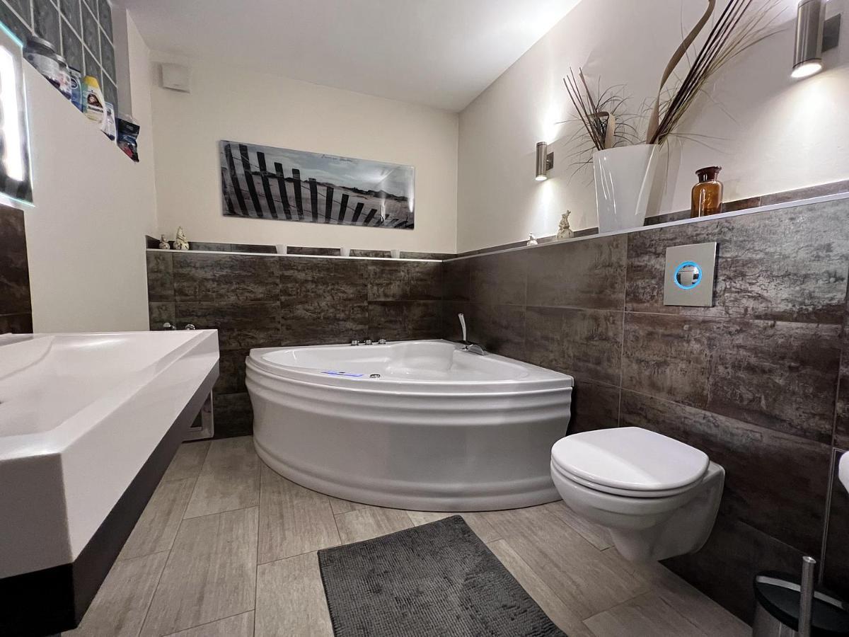 Fewo Mit Garten, Kamin U. Whirlpool Berlin Kültér fotó